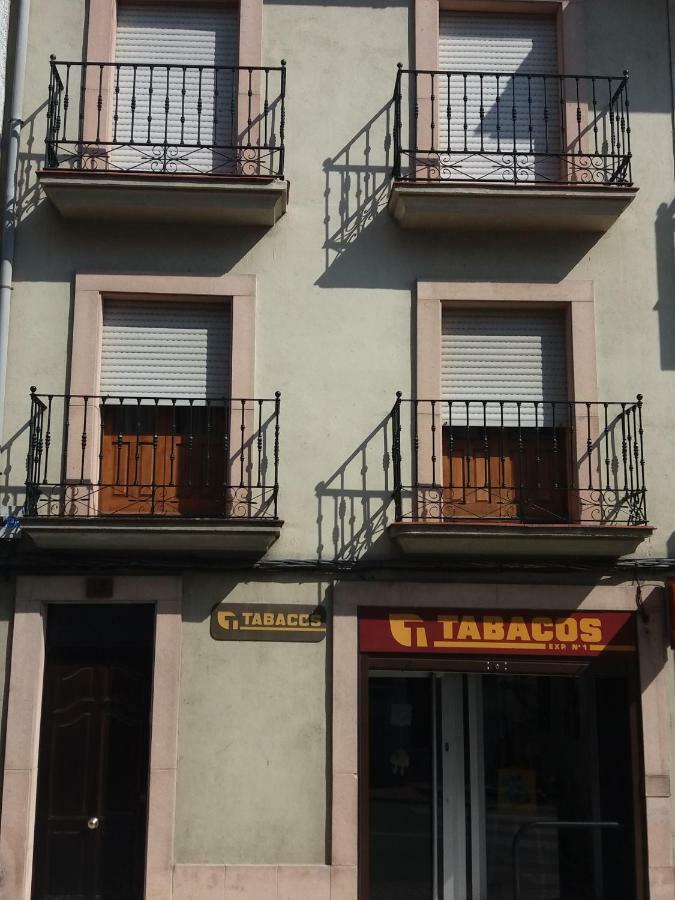 Casa El Reloj Apartment Mombeltran Ngoại thất bức ảnh